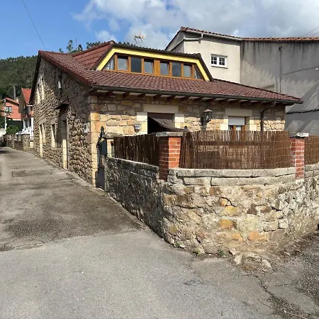 El Refugio De Corrales 펜션 *